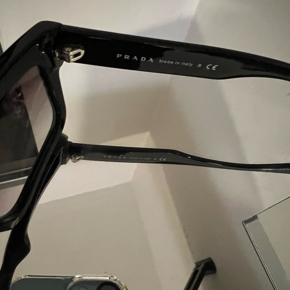 Prada Sunglasses - Picture 6 of 7